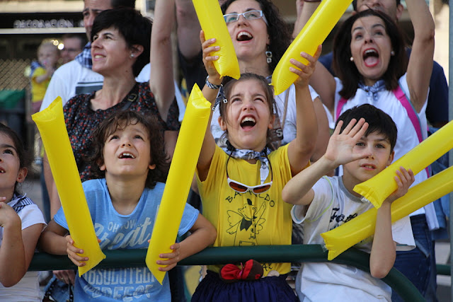 Bajada de cuadrillas de las fiestas de Barakaldo