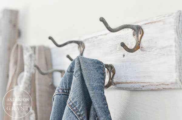 Rustic Coat Rack Makeover {An Afternoon DIY Project}  ||  www.andersonandgrant.com