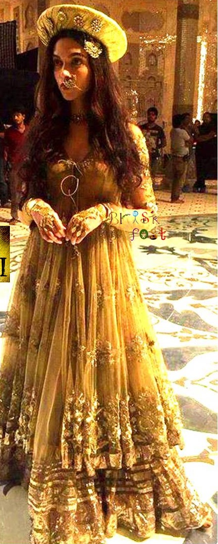 That mustard look great with the white | Mehendi outfits, Mastani dress,  Indian designer wear
