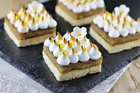 Tartelettes à la banane meringuée - Une Graine d'Idée