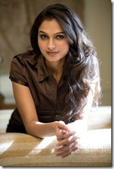andrea-jeremiah-hot-closeup