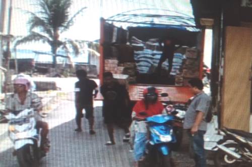 KM.Lestari Maju OFF ", Arus Angkutan Barang Ke Selayar, Terganggu