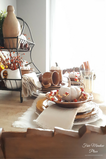 Set the Table - Autumn in the Breakfast Nook