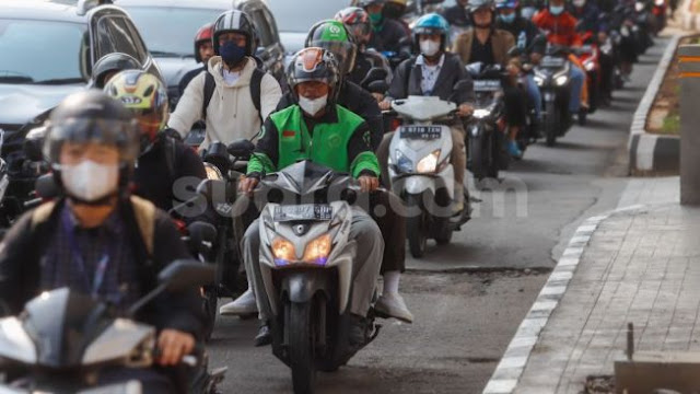 Bikin Nyesek, Driver Ojol yang Dicaci Maki Lewat WhatsApp Viral di Media Sosial
