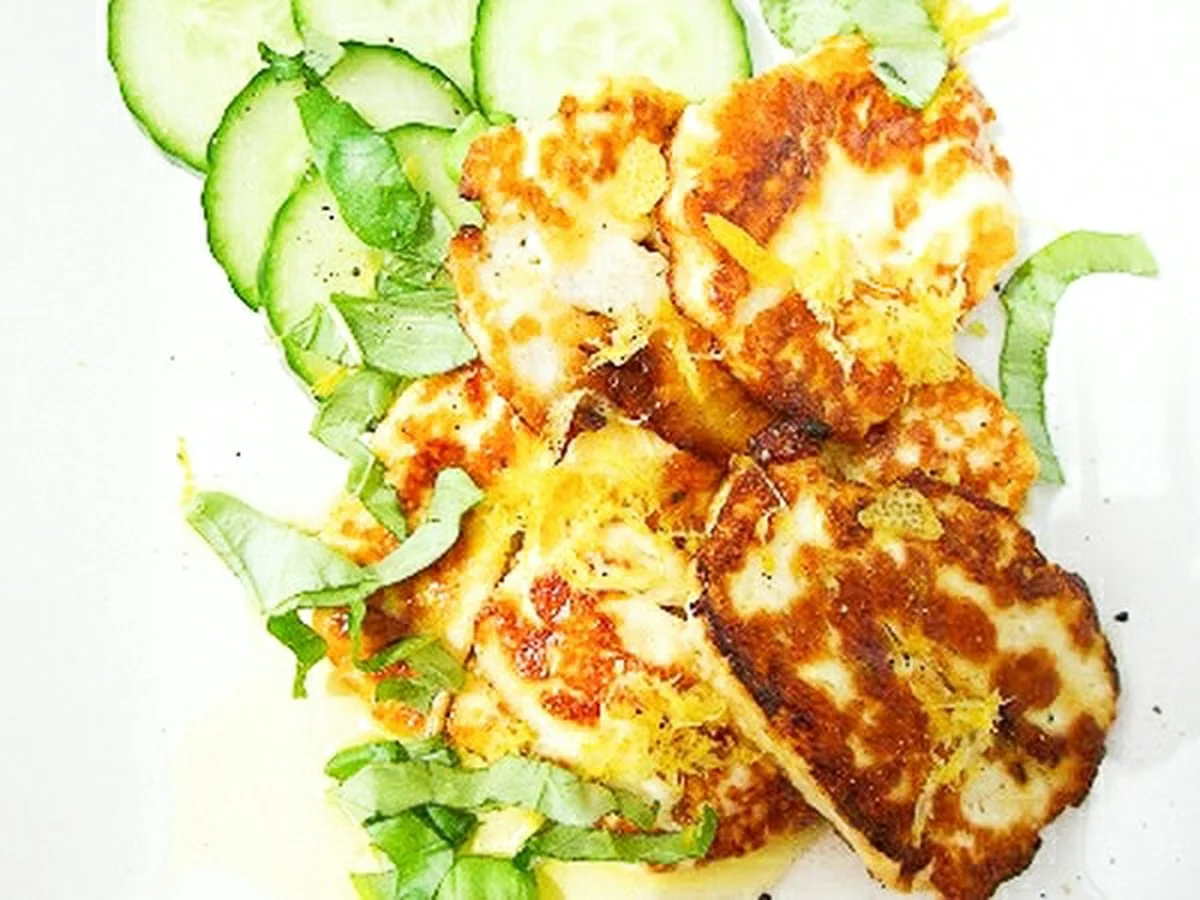 Saganaki Fried Halloumi Cheese