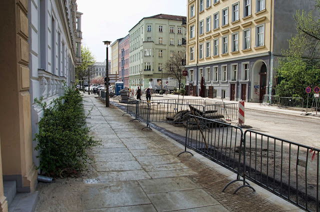 Baustelle Straßenbauarbeiten, Templiner Straße und Schwedter Straße, 10119 Berlin, 03.04.2014