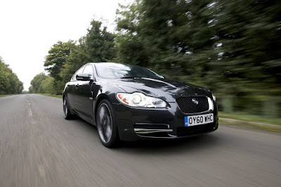 Jaguar XF Black Pack