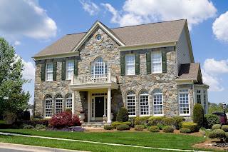 How to Pick the Best Roof Color for Your Home by Phil's Main Roofing