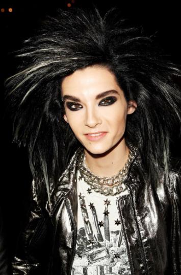 Foto de Bill Kaulitz con mucho cabello