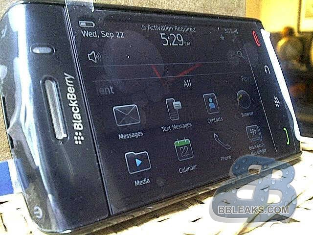 the BlackBerry Storm 9570