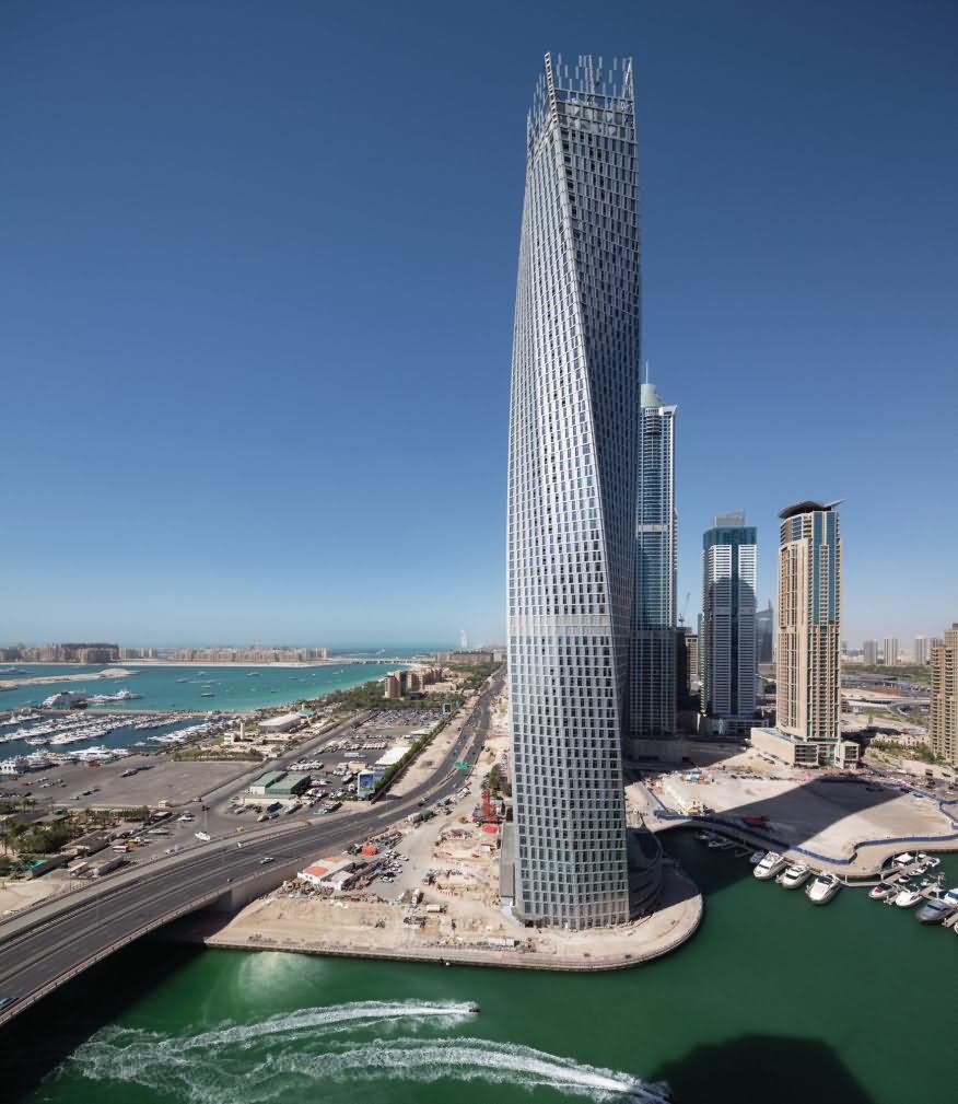 Cayan Tower - Dubai UAE