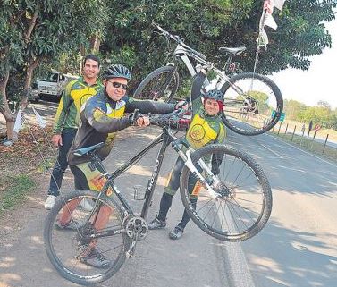 Ciclistas saem de Irecê, percorrem mais de dois mil quilômetros para chegar em SP