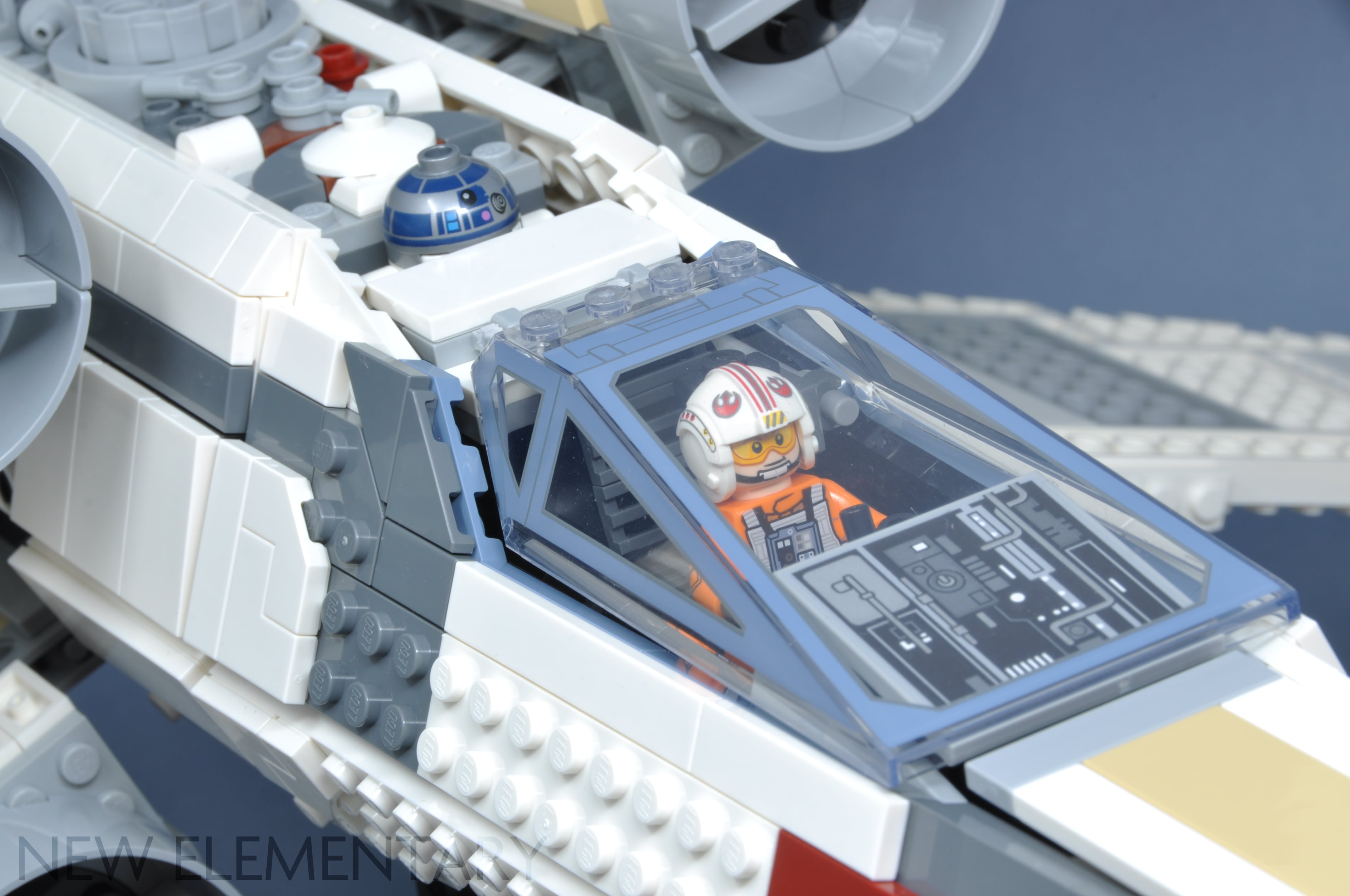 LEGO® Star Wars™ build review: 75355 X-Wing Starfighter™