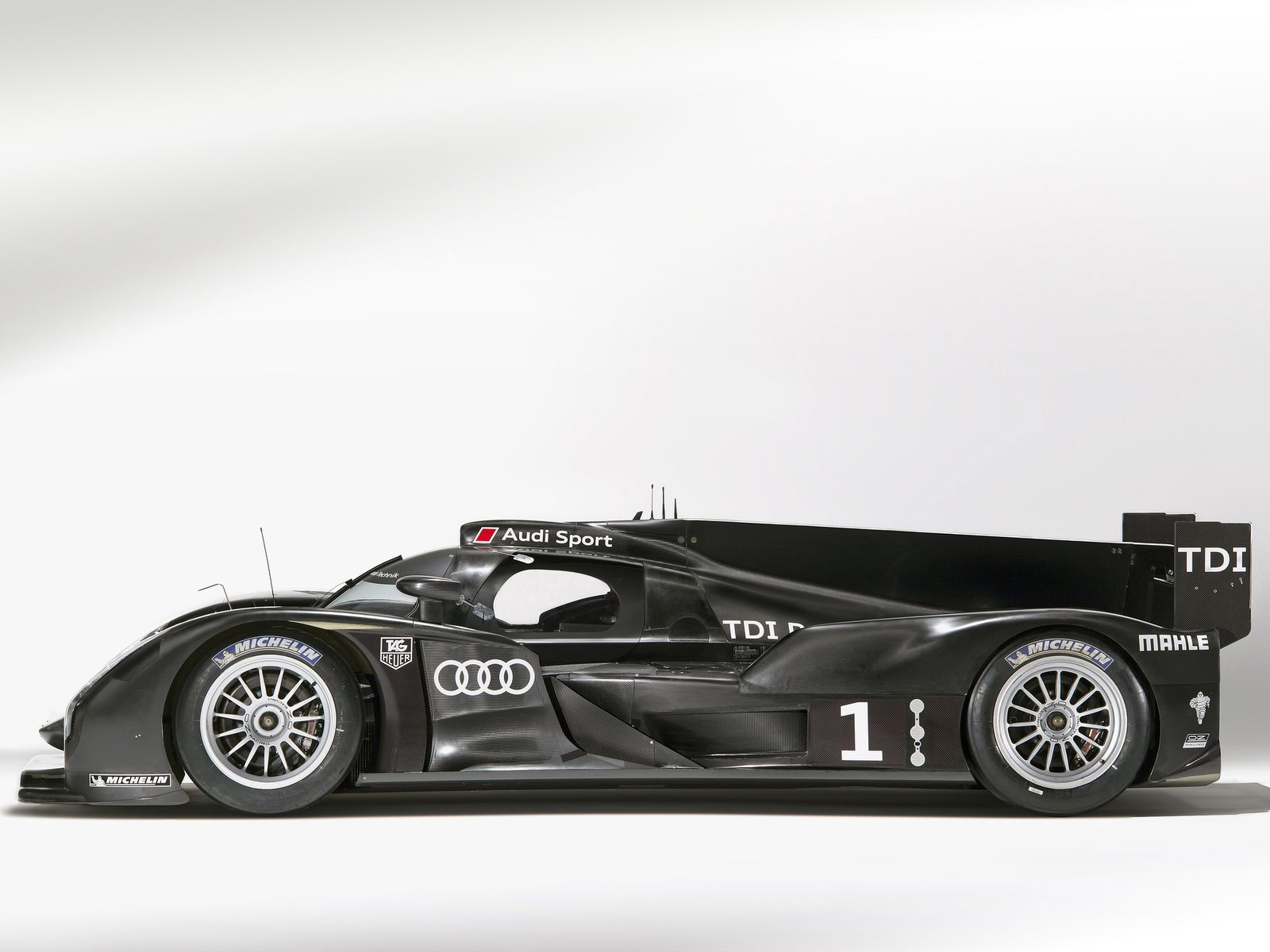 2011 AUDI R18 car pictures, car accident lawyers information