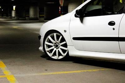 Peugeot 206 Rebaixado + Rodas 17" + Som