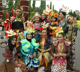 Siti Musyarrofah and the Carnival Team of YSU (Yogyakarta State University) in every events