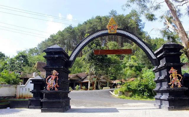 Keindahan Goa Kiskendo Wisata Girimulyo, Kulon Progo, Yogyakarta