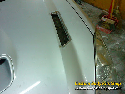 Toyota Caldina Body Kit in progress - bonnet vent