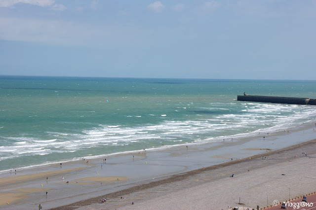 L'enorme spiaggia di Dieppe