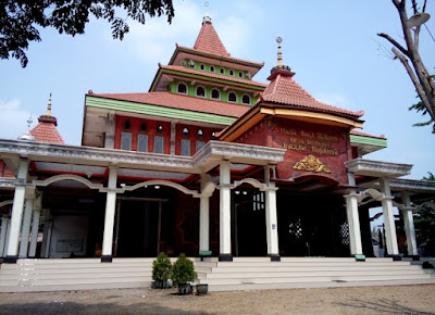 Masjid Bintang Darul Muttaqin Mojokerto