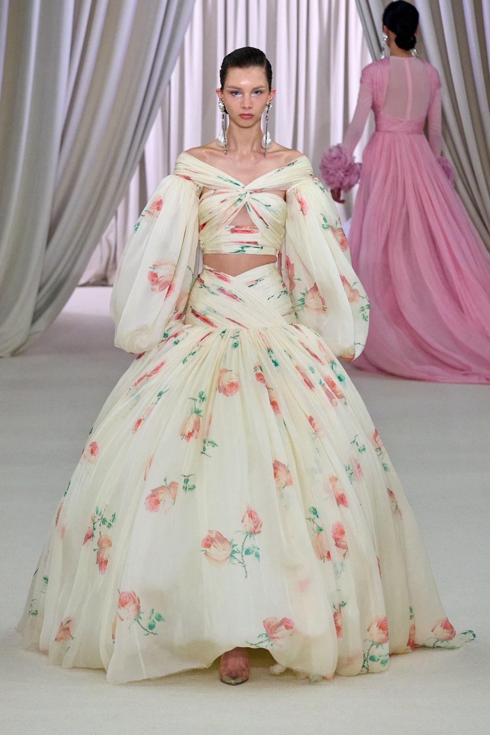 Giambattista Valli Spring Summer 2023 Haute Couture collection fashion show at Paris Couture Week SS23