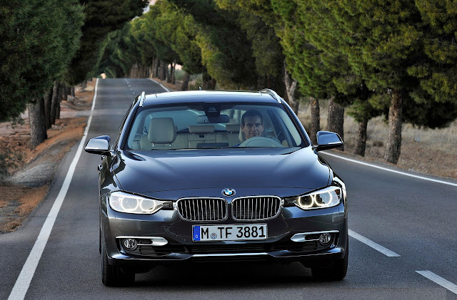 2013_BMW-3-Series_Touring_Front