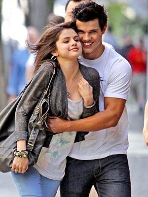 selena gomez hot pics. 2010 selena gomez hot kiss