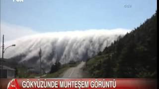 görüntü dağlık bölgede çekildi sis bulutu dev bir tsunami dalgasını andırıyordu