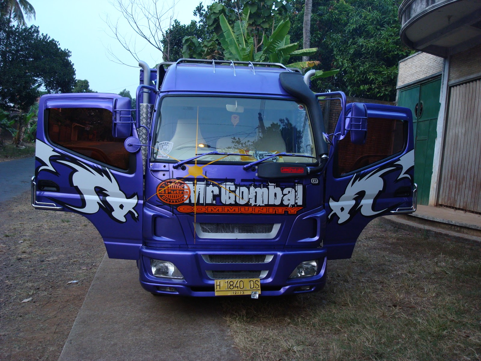 Yanto Tepos Truck Cakep