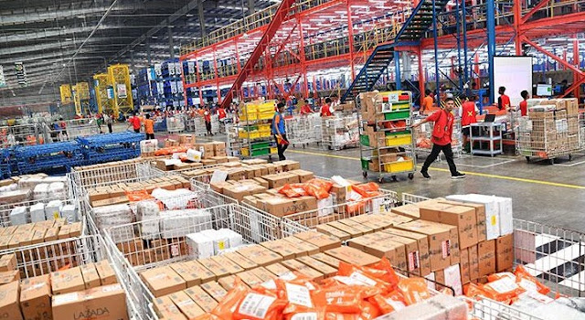 Paket Masuk ke Fasilitas Logistik? Berapa Lama Akan Dikirimkan