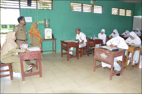 Ka.Kemenag Monitoring UAMBN Di MAN Tanah Laut