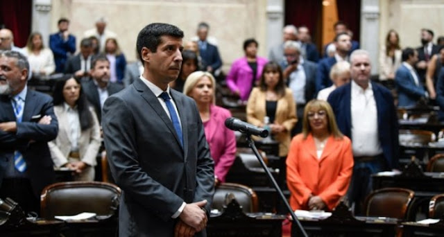 Aunque se trata solo de expresiones de deseo, el flamante diputado nacional Ricardo Garramuño prometió ocuparse de la situación del Paso Garibaldi y evaluar el cruce por barcaza. Sin embargo, no brindó detalles sobre cómo concretará sus propuestas.