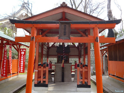 生國魂神社源九郎稲荷神社鳥居