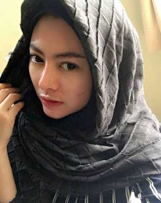 14 Foto Cantik Vitalia Shesya dalam Balutan Hijab, Bikin Adem Bro!