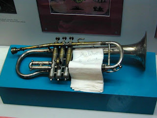 Louis' cornet