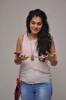 tapsee hot looking cute photos