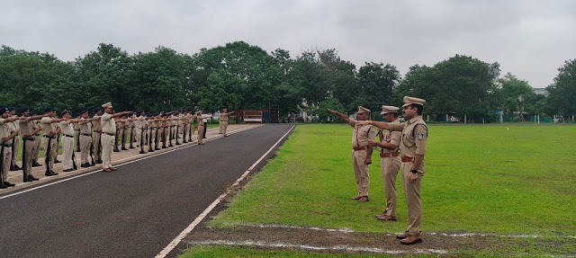 “नशे से दूरी है ज़रूरी” — देवास पुलिस का जनजागरूकता अभियान बना जनआंदोलन,देवास पुलिस की परेड में गूंजा नशामुक्ति का संकल्प
