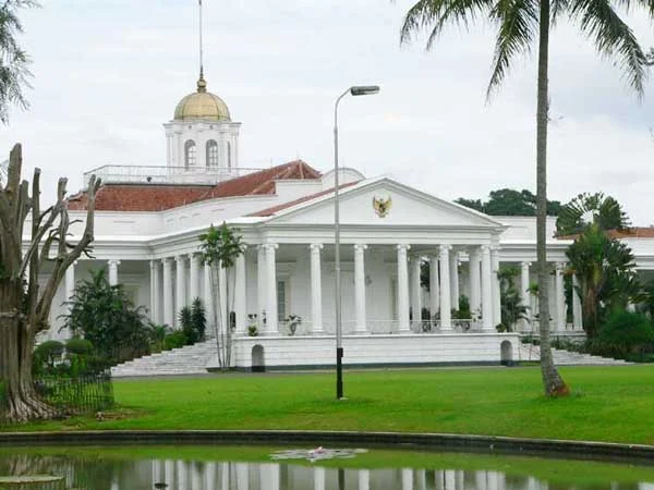Istana Kepresidenan Bogor mulai digunakan oleh pemerintah Indonesia sejak Januari 1950