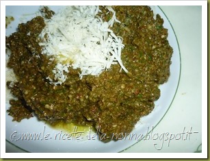 Spaghetti integrali con pesto di basilico e mandorle (3)