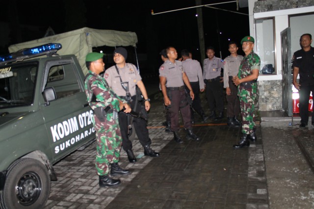 PENGAMANAN MENJELANG NATAL DAN TAHUN BARU KEAMANAN DI TINGKATKAN