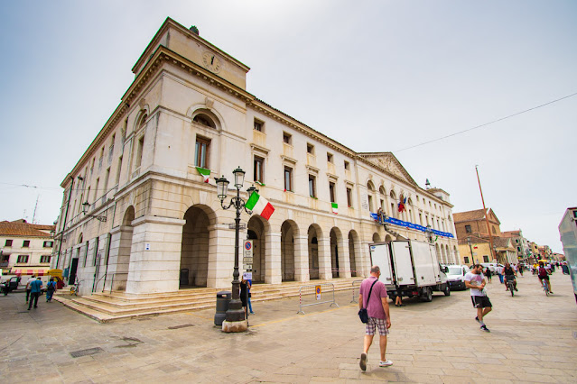 Palazzo Granaio-Corso del popolo-Chioggia