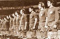 Selección de ESPAÑA - Temporada 1973-74 - Rojo I, Bezerra, Ochoa, García Remón, Rojo II, De Felipe, Villar, Clares, Planelles, Costas y José Luis - TURQUÍA 0, ESPAÑA 0 - 17/10/1973 - Partido amistoso - Estambul, Turquía, estadio Mithat Pasa - Alineación: García Remón; José Luis, Costas, De Felipe, Ochoa; Villar, Planelles (Solsona, 67'), Rojo II; Bezerra, Clares (Marianín, 67') y Rojo I