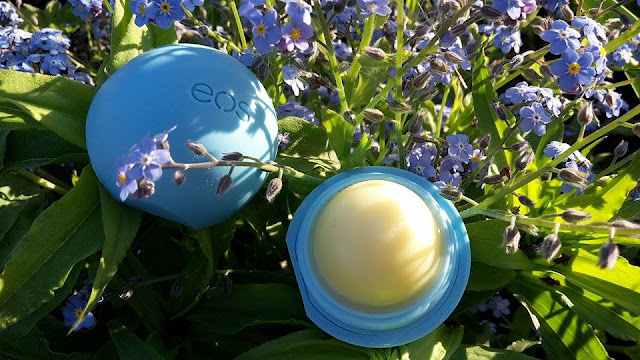 EOS Lip Balm Blueberry Accai - balzam na pery s čučoriedkou a accai