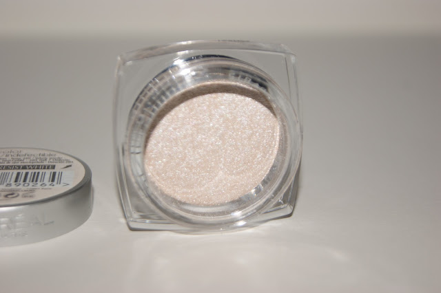 L'oreal Color Infaillible Eyeshadow Time Resist White 