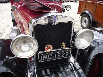 1929 Chevrolet: detalhe dos faróis e radiador