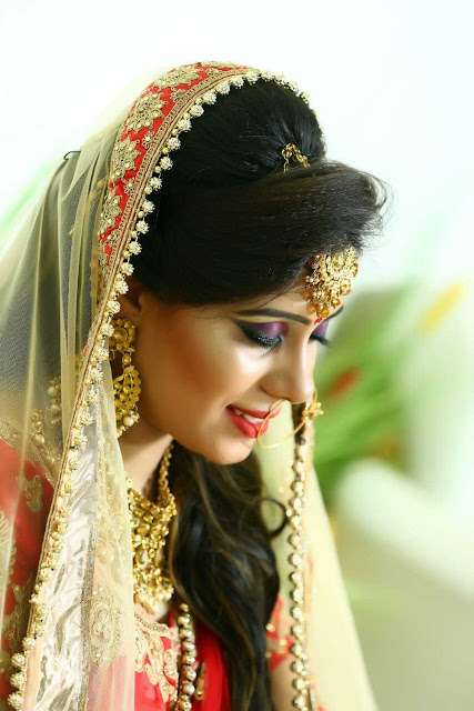 Indian bride makeup in wedding 