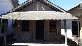 Rumah Muhammad Zohri alias Badok. Dusun Karang Pansor  Desa Pemenang Barat  Kec.Pemenang Lombok Utara. NTB