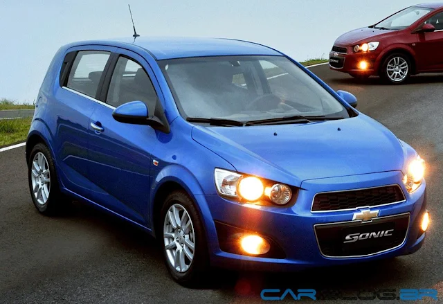 Chevrolet Sonic Hatch frente