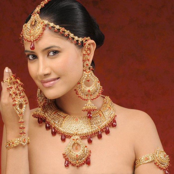 Ladest Bridal Bangles Designs