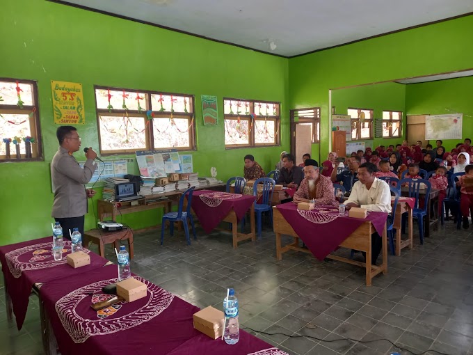 Polsek Slahung Melaksanakan Sosialisasi Pencegahan Perundungan dan Bullying Di SDN Wates 4